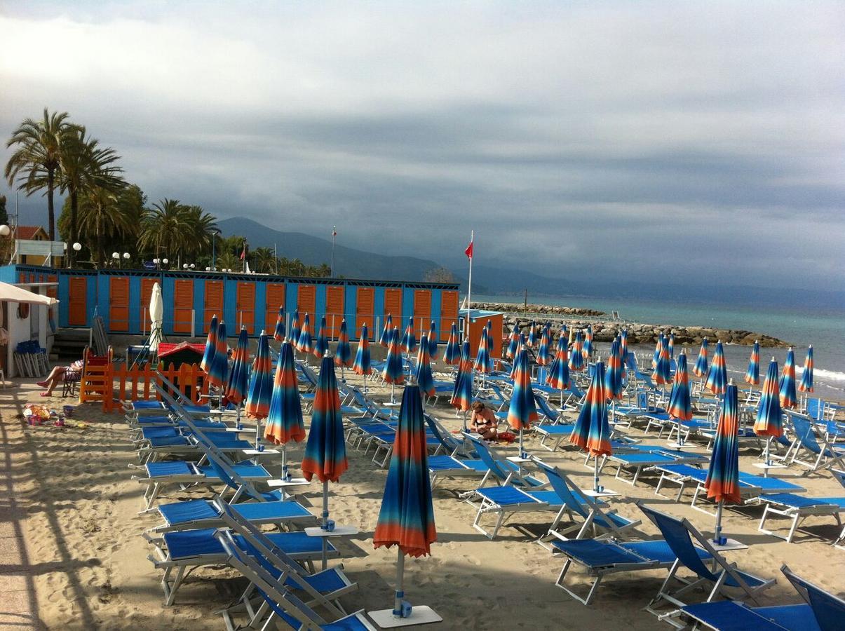 Hotel Pescetto Albenga Eksteriør bilde
