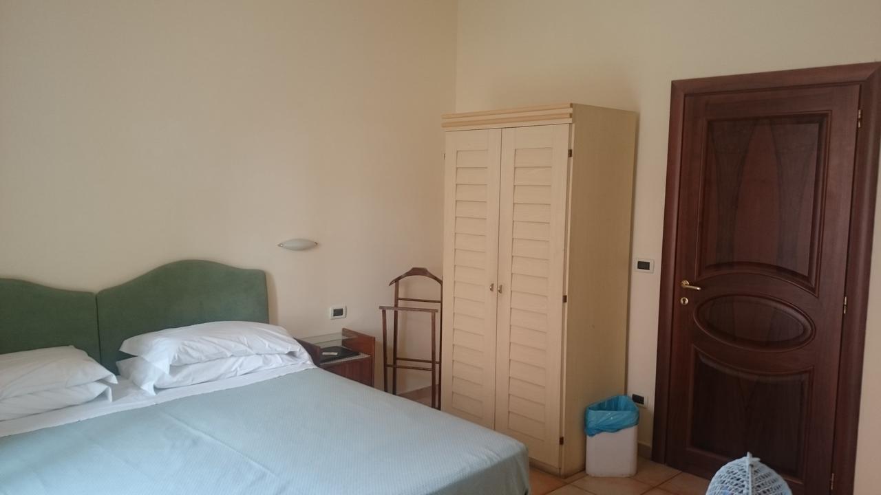 Hotel Pescetto Albenga Eksteriør bilde