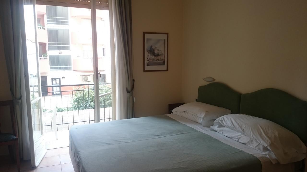 Hotel Pescetto Albenga Eksteriør bilde